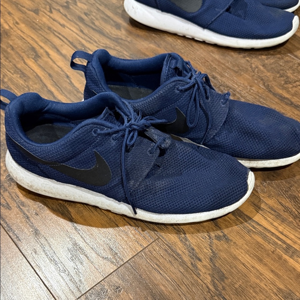 Nike Dark Blue Athletic Shoes with Black Swoosh 11.5